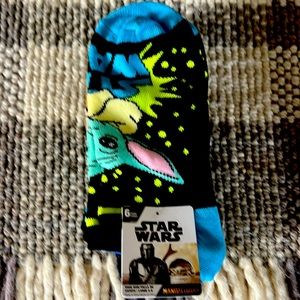 6 pack STAR WARS MANDALORIAN NS. Size 3-9 for boys
